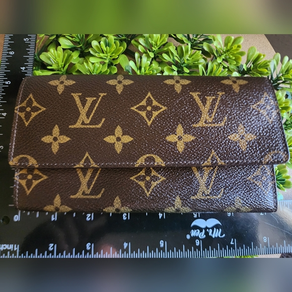 EUC Louis Vuitton Monogram Continental Wallet - Picture 14 of 14